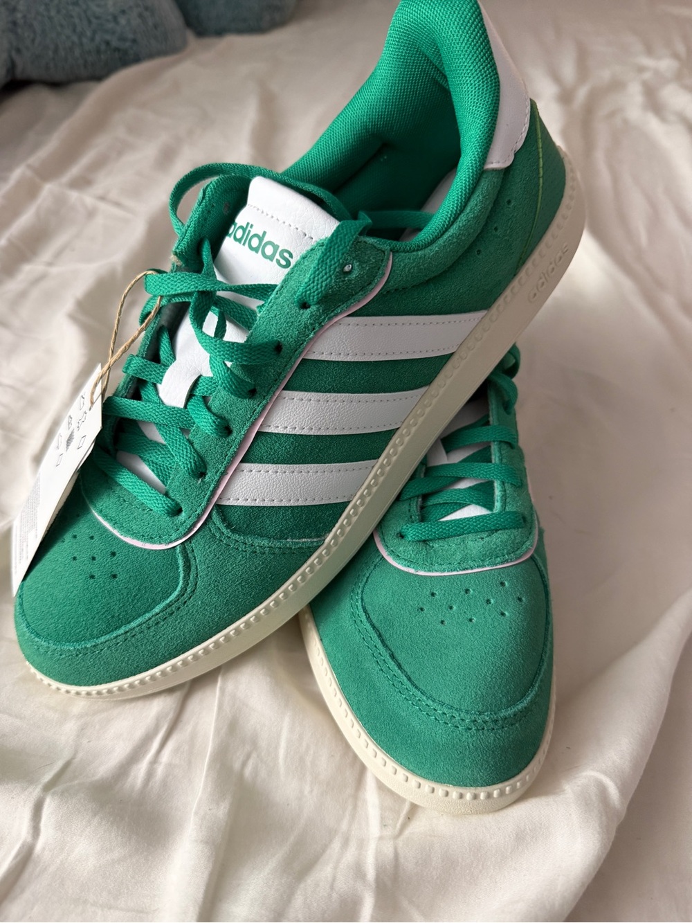 NWT adidas Breaknet Sleek Green Suede Sneakers with White Stripes